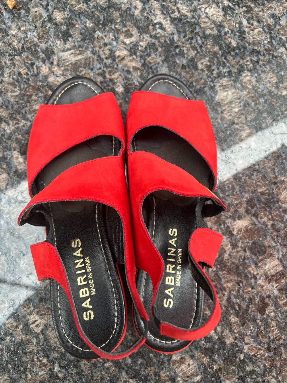 Sabrinas Womens EU39 US 8.5-9 Red Suede Blk Stretch  Sandal Spain